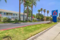 Motel 6 Simi Valley, CA Ξενοδοχεία στην πόλη Moorpark