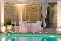 Royal Olympic Hotel - Pool