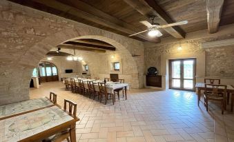 Spello by the Pool - Sleeps 11 - Wifi, Air Con, Pool for Your Exclusive Use !