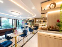Metro Ratchada 36 Hotels near Chatuchak