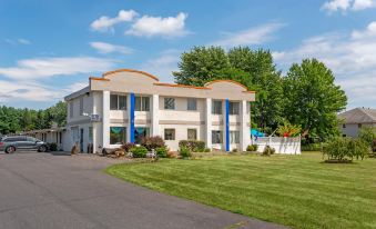 Rodeway Inn & Suites New Paltz- Hudson Valley