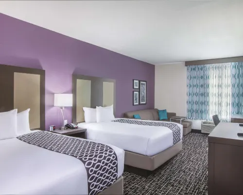 La Quinta Inn & Suites by Wyndham Lake Charles - Westlake Hotels in Calcasieu Parish