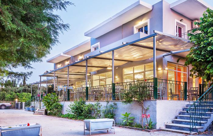 Silver Bay Hotel