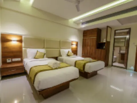 Hotel Tranquil Manipal Hotels near Adarsh Complex