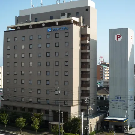 Sky Hotel Отели рядом с достопримечательностью «Храм Тайсандзи»