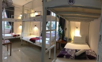 Bon Ami Hostel