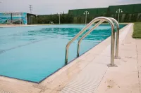 Burgaz Izer Hotel - Pools