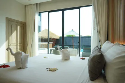 Phattrasom Villa Hotels near Camel Republic
