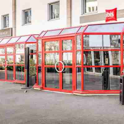 Hôtel ibis Nanterre La Défense Hotel Exterior