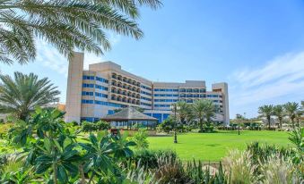 Danat Jebel Dhanna Resort