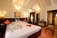 The World Backwaters, Alleppey Hotels in Muhamma