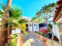 Endless Summer Hostel Hotel a Arona