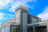 Comfort Inn & Suites Airport South Các khách sạn gần Rundle CTrain Station