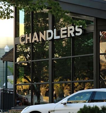 1. 호텔 43 보이..