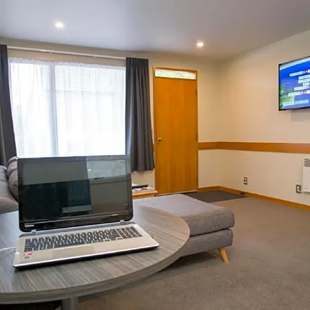 Dunedin Motel and Villas Отели рядом с достопримечательностью «Рослин»