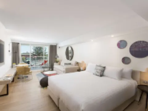 QT Bondi, an EVT hotel Hotels in Bondi Beach