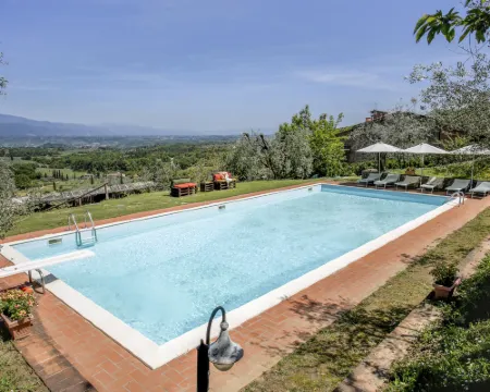 Le Poggiole モンテヴァルキのホテル