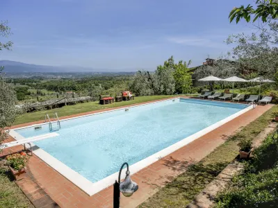 Le Poggiole Hotel dekat Space Outlet