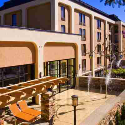 Hampton Inn Wheeling Hotel Exterior