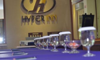 Hyper Inn - Housity
