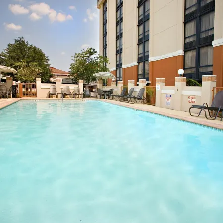 Holiday Inn Express SAN ANTONIO-AIRPORT by IHG