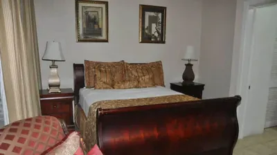 Cobblestone Inn Hotels near Petit Byahaut