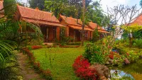 Makcik Heritage Villa & Cafe