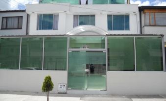 Hotel Expo Inn Embajada - Housity