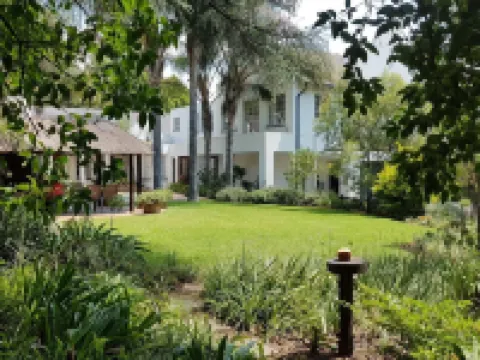 Six Valk Avenue Guest House Hotels in Fourways