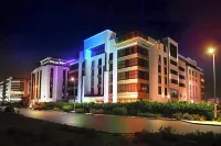 فور بوينتس باي شيراتون مدينة دبي للإنتاج Hotels near Near massage