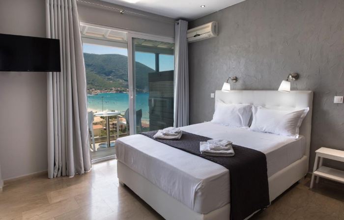 Ponti Beach Hotel