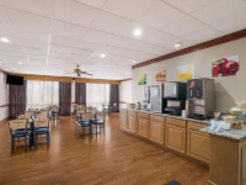 クオリティ イン アリス アリスのホテル