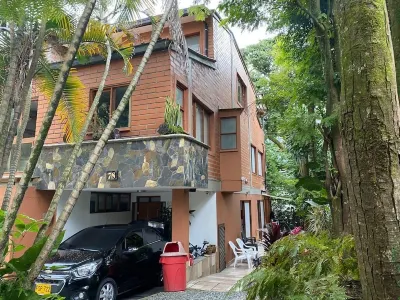 雷圭扎蒙的CASA SUYTE