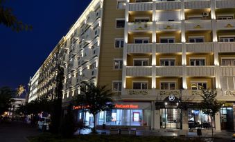 Alexandar Square Boutique Hotel