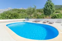 Apartments Meridiana 2 Hotels in Gradac