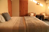Papakura Motor Lodge and Motel Hotels near Te Mahia