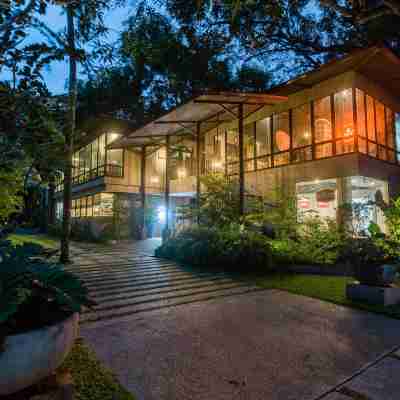 杜馬蓋地亨利度假村 Hotel Exterior