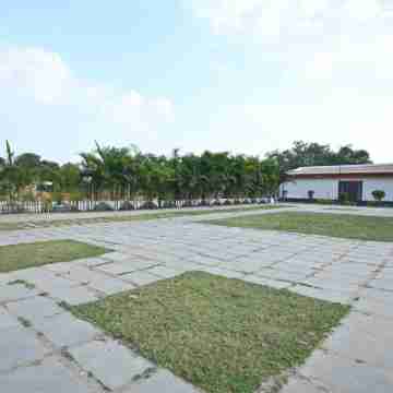 Takshshila Park and Resorts Hotel Exterior