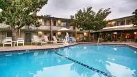 Best Western Plus Santa Barbara - Family