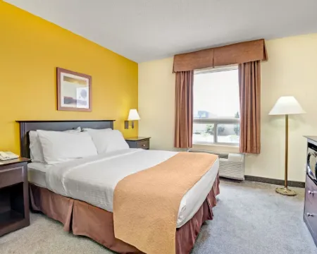 Super 8 by Wyndham Barrie South Hotels in Barrie