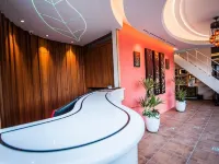 Dreamer Boutique Hotel 屏東のホテル