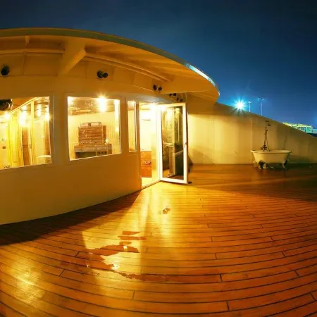 Vintage Luxury Yacht Hotel