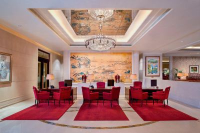 フロントデスク セントレジス・シンガポール（ステイケーション可）の写真