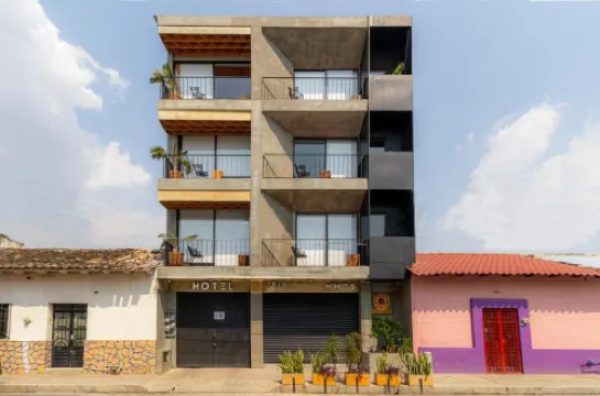 Hotel Momotus Tuxtla, en El Centro - Acceso autónomo