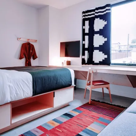 Hotel Dryce Отели рядом с достопримечательностью «Музей Эмона Картера»