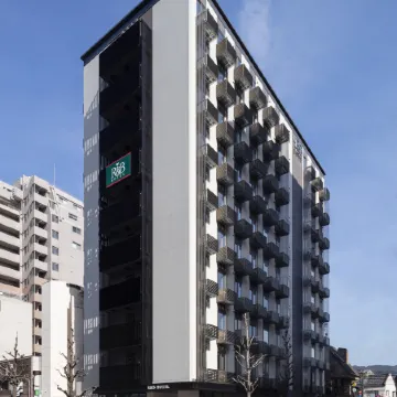 Washington R&B Hotel Kyoto Shijokawaramachi Отели рядом с достопримечательностью «Буддийский храм Кадзю-дзи»