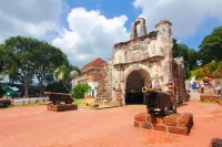 GardenHomeStay TownArea Karaok Mahjong PrivatePool by HeystayManagement Hotels in Bukit Baru