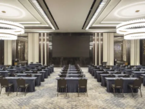 希爾頓逸林酒店（尚勒烏爾法） 尚勒烏爾法酒店