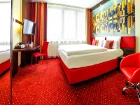 PLAZA Premium Berlin Kurfürstendamm Отели рядом с достопримечательностью «Торговый центр Bikini Berlin»