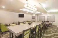 凱爾南奧斯汀拉昆塔溫德姆套房飯店 凱爾住宿飯店